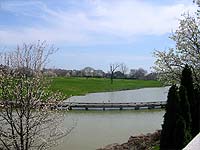 Photo of lake in Lake Forest Louisville Kentucky
