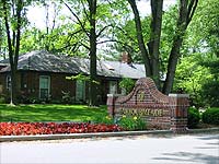 Photo of Entry into Barbourmeade neighborhood Louisville Kentucky
